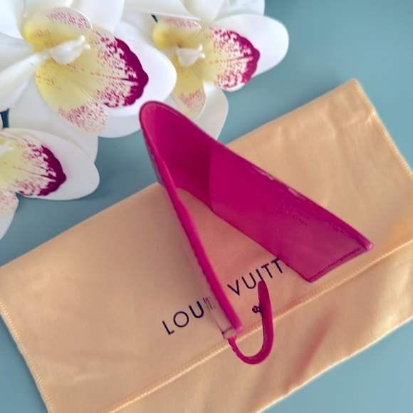 LV Card Holder - Picture 9 of 9